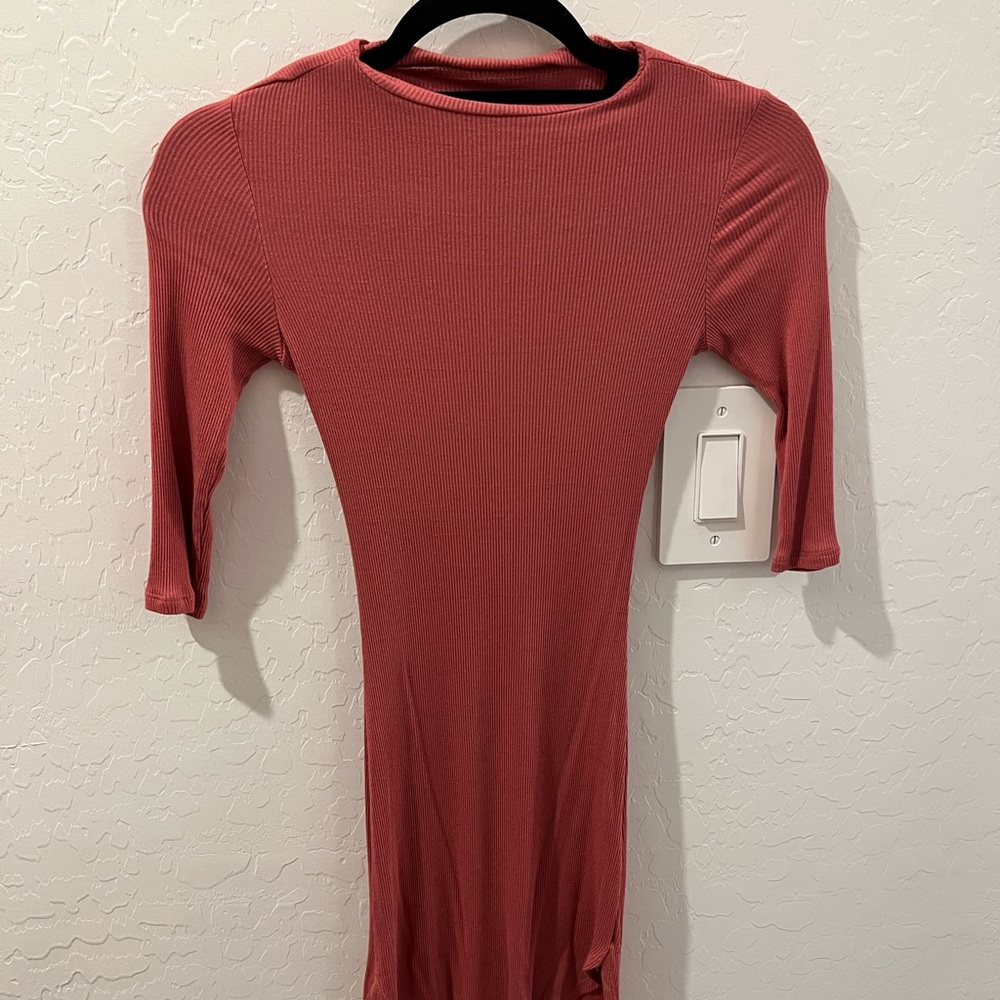 Ribbed Pink Dress with 3/4 Sleeves